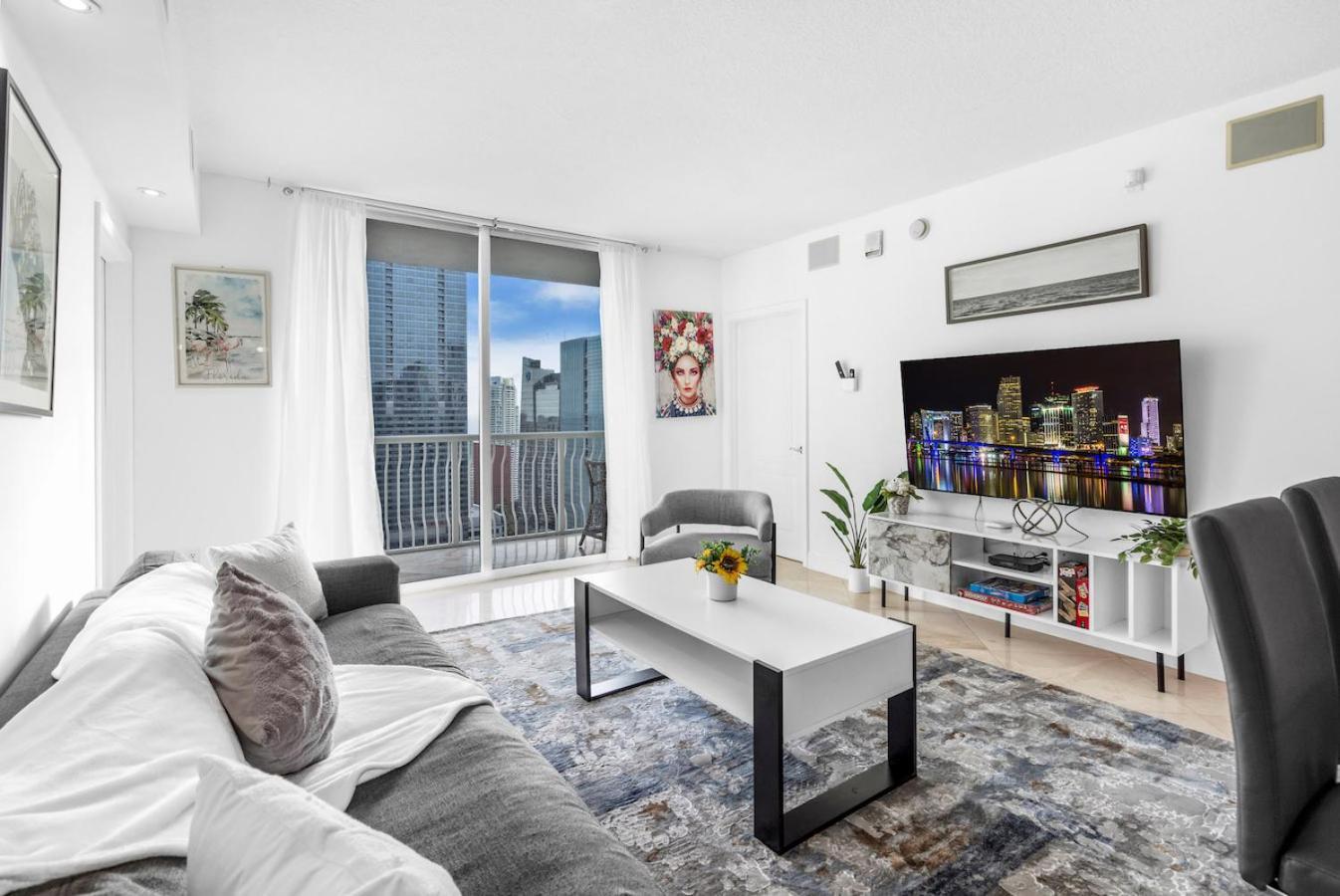 Spacious 2 Bed Unit In Brickell With Free Parking Appartement Miami