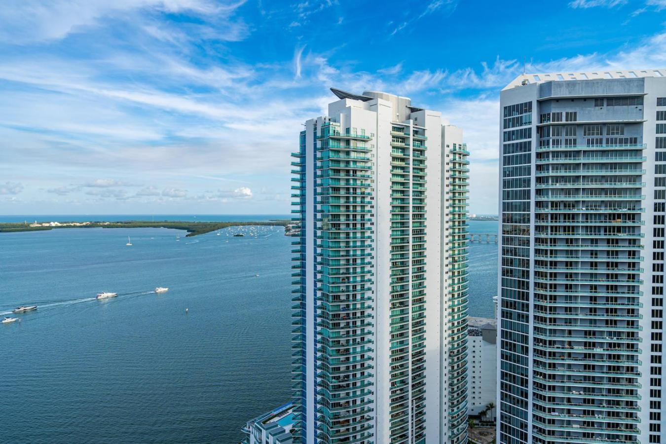 Spacious 2 Bed Unit In Brickell With Free Parking Apartamento *